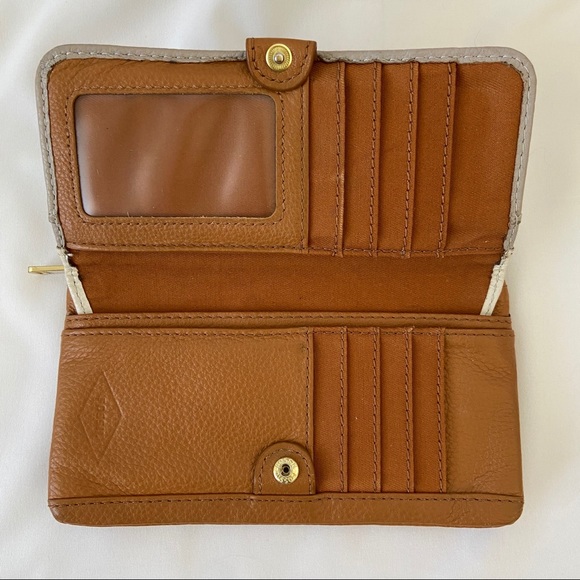 FOSSIL Tri-Colored Wallet - Picture 2 of 6